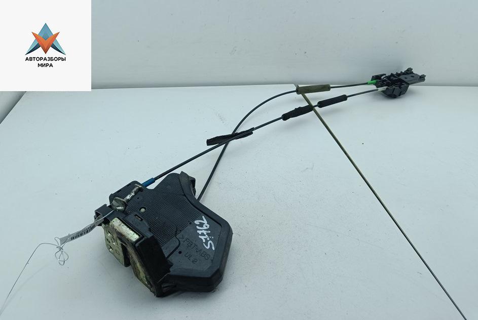 замок двери задней левой Toyota Avensis 2 поколение (T250) 2004, 2.0 л., дизель, МКПП, серый, универсал - фото №1