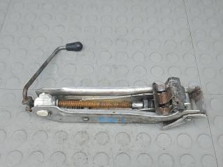 домкрат Volkswagen Tiguan 1 поколение 2009, 2.0 л., дизель, МКПП, внедорожник 5 дв., 5N0011031