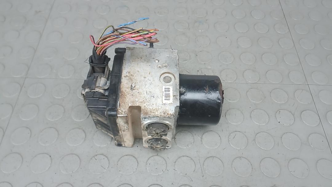 блок ABS Volkswagen Passat B6 2007, 2.0 л., дизель, МКПП, универсал, 3C0614109A - фото №1