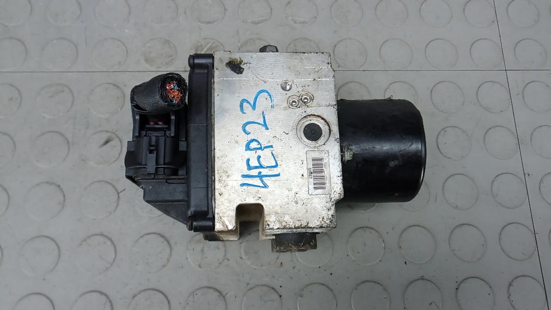 блок ABS Volkswagen Passat B6 2007, 2.0 л., дизель, МКПП, универсал, 3C0614109A - фото №1