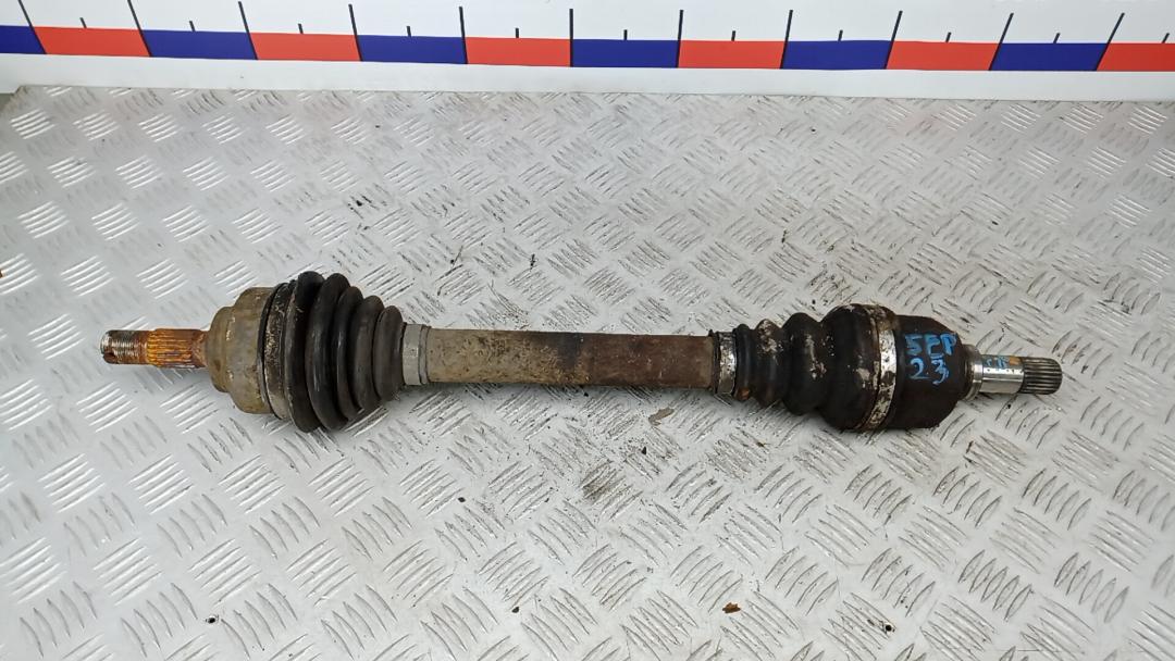 полуось передняя левая (приводной вал, ШРУС) Citroen C4 Picasso 1 поколение 2008, 1.6 л., дизель, МКПП, минивэн - фото №1