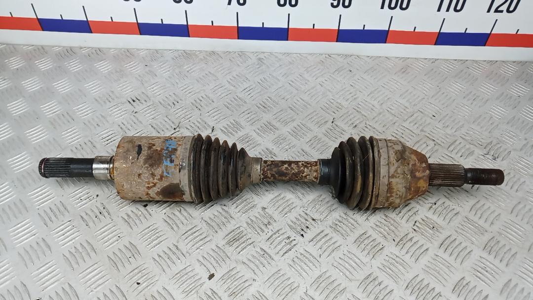 полуось передняя левая (приводной вал, ШРУС) Dodge Nitro 1 поколение 2007, 2.8 л., дизель, МКПП, внедорожник 5 дв. - фото №1