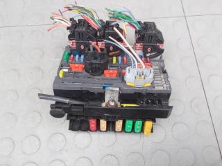 блок предохранителей Peugeot 3008 1 поколение 2010, 1.6 л., бензин, АКПП, хетчбэк 5 дв., 9667044980