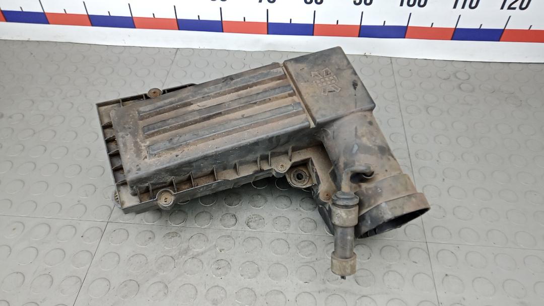 корпус воздушного фильтра Volkswagen Tiguan 1 поколение 2009, 2.0 л., дизель, МКПП, внедорожник 5 дв., 3C0129607AS - фото №1