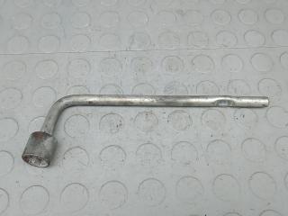 ключ колесный (балонный) Peugeot 4007 1 поколение 2010, 2.2 л., дизель, МКПП, внедорожник 5 дв.