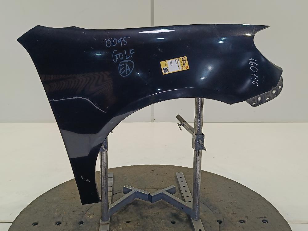 крыло переднее правое Volkswagen Golf 6 поколение 2011, цвет, универсал - фото №1