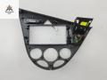 рамка под магнитолу Ford Focus 1 поколение [рестайлинг] 2002, 1.8 л., дизель, МКПП, серый, универсал, 98ABA046A04AEW - фото №2