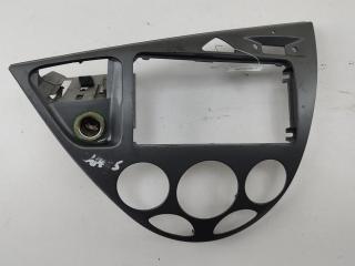 рамка под магнитолу Ford Focus I 2002, 1.8 л., дизель, МКПП, серый, универсал, 98ABA046A04AEW