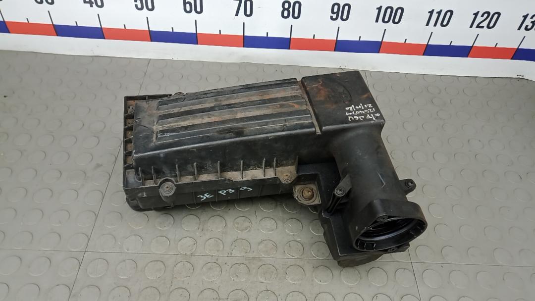 корпус воздушного фильтра Volkswagen Touran 1 поколение 2005, 1.9 л., дизель, МКПП, минивэн, 3C0129607BA - фото №1