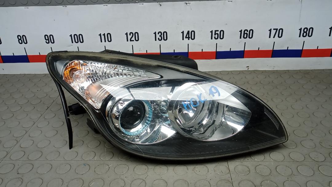 фара правая Hyundai i30 FD 2007, 1.6 л., бензин, МКПП, хетчбэк 5 дв. - фото №1