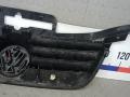 решетка радиатора Volkswagen Touran 1 поколение 2005, 1.9 л., дизель, МКПП, минивэн, 1T0853651A - фото №6