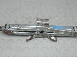 домкрат Volkswagen Touran 1 поколение 2005, 1.9 л., дизель, МКПП, минивэн, 1T0011031A