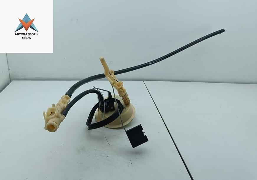 датчик уровня топлива BMW 3 серия E46 1999, 2.8 л., бензин, МКПП, синий, седан, 221824 - фото №1