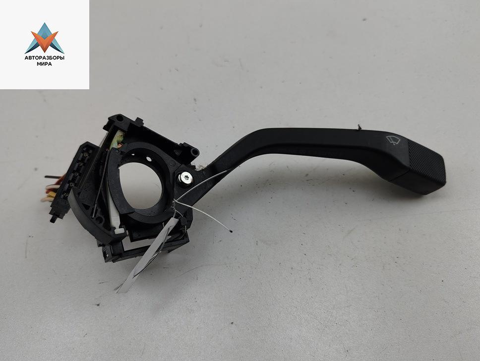 переключатель дворников Volkswagen Passat B3 1991, 1.8 л., бензин, МКПП, зелёный, универсал - фото №1