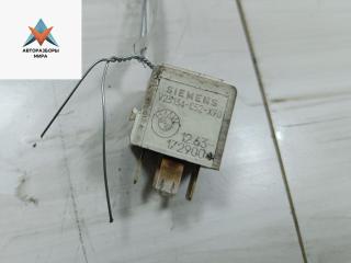 реле бензонасоса BMW 3 серия E36 1991, 1.8 л., бензин, МКПП, серый, седан, 1729004