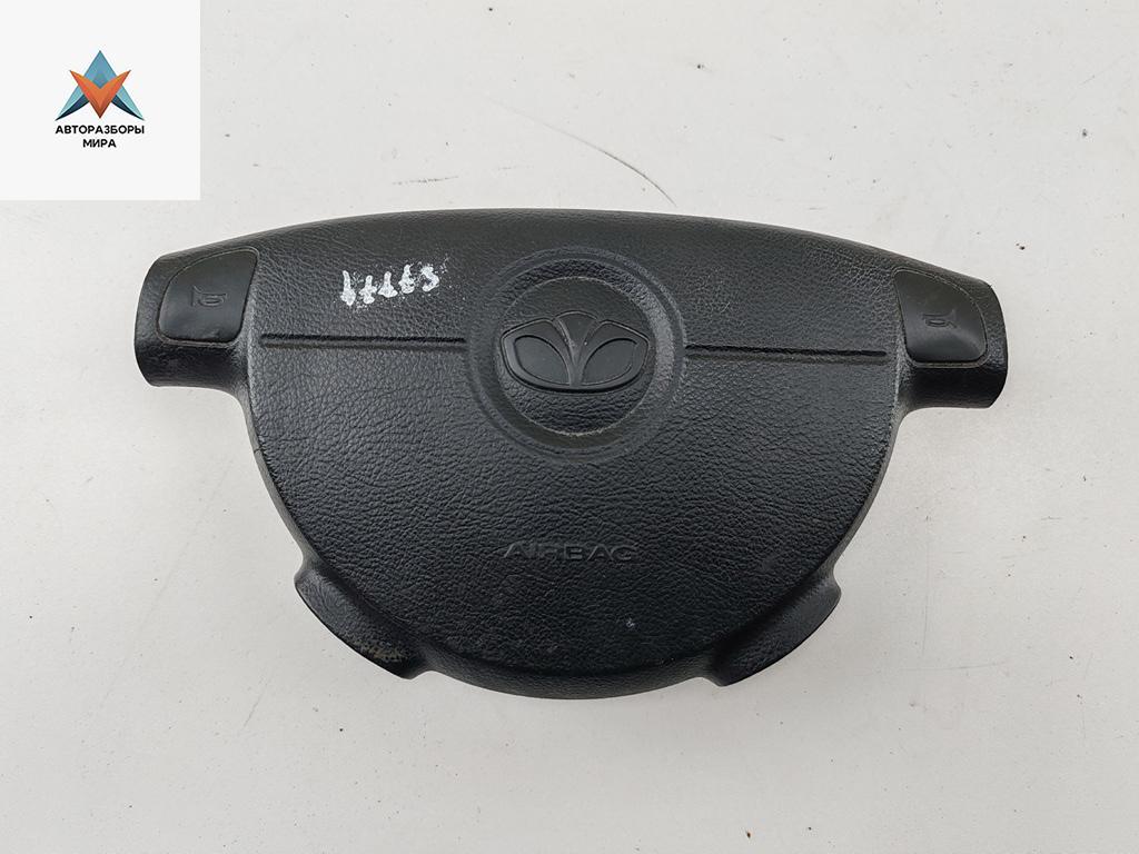 подушка безопасности водителя Daewoo Nubira J200 2004, 1.6 л., бензин, МКПП, серый, универсал, 96404797 - фото №1