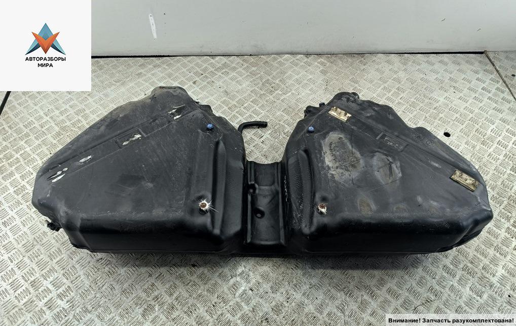 бак топливный Mercedes-Benz CLS-Класс C219 2005, 3.5 л., бензин, АКПП, чёрный, седан, 2114706101 - фото №1