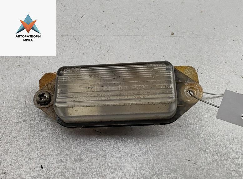 подсветка номера Mitsubishi Outlander 1 поколение 2006, 2.0 л., бензин, МКПП, чёрный, внедорожник 5 дв., 1141-252 - фото №1