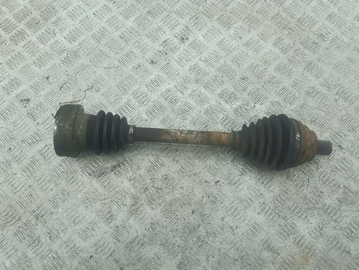 полуось передняя левая (приводной вал, ШРУС) Volkswagen Touran 2005, 2.0 л., бензин, МКПП, красный, минивэн