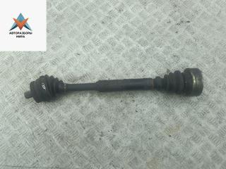 полуось передняя левая (приводной вал, ШРУС) Volkswagen Passat B5 1998, 1.6 л., бензин, МКПП, синий, универсал