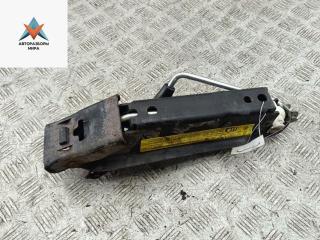 домкрат Volkswagen Touran 1 поколение [рестайлинг] 2006, 1.4 л., бензин, МКПП, чёрный, минивэн