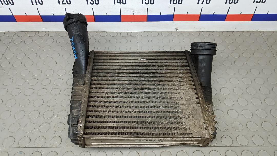 радиатор интеркулера Audi Q7 4L 2006, 3.0 л., D TDI, дизель, АКПП, внедорожник 5 дв. - фото №1