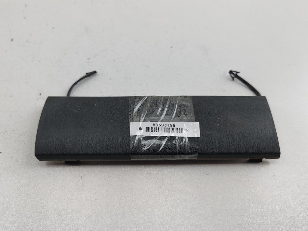 заглушка (решетка) в бампер BMW 3 E36 1994, 1.8 л., бензин, МКПП, чёрный, хетчбэк 3 дв., 8146078