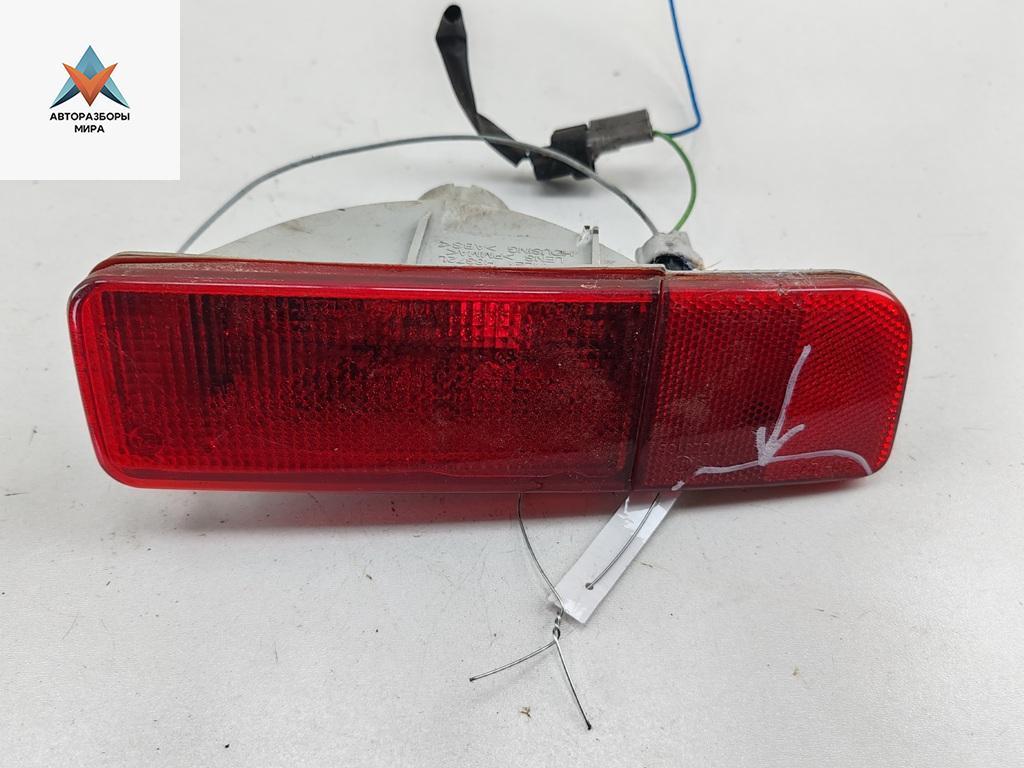 фонарь противотуманный левый Mitsubishi Outlander 1 поколение 2006, 2.0 л., бензин, МКПП, чёрный, внедорожник 5 дв., R8372L - фото №1