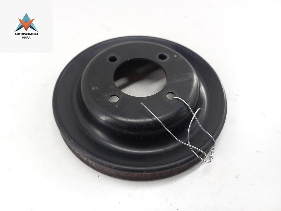 шкив помпы BMW 3 серия E36 1991, 1.8 л., бензин, АКПП, белый, седан, 1717637 - фото №1