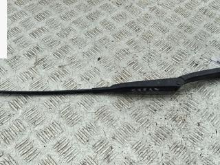 Щеткодержатель (поводок стеклоочистителя) передний Audi A6 4A/C4 1996, 2.0 л., бензин, МКПП, серый, седан, 4A1955408A