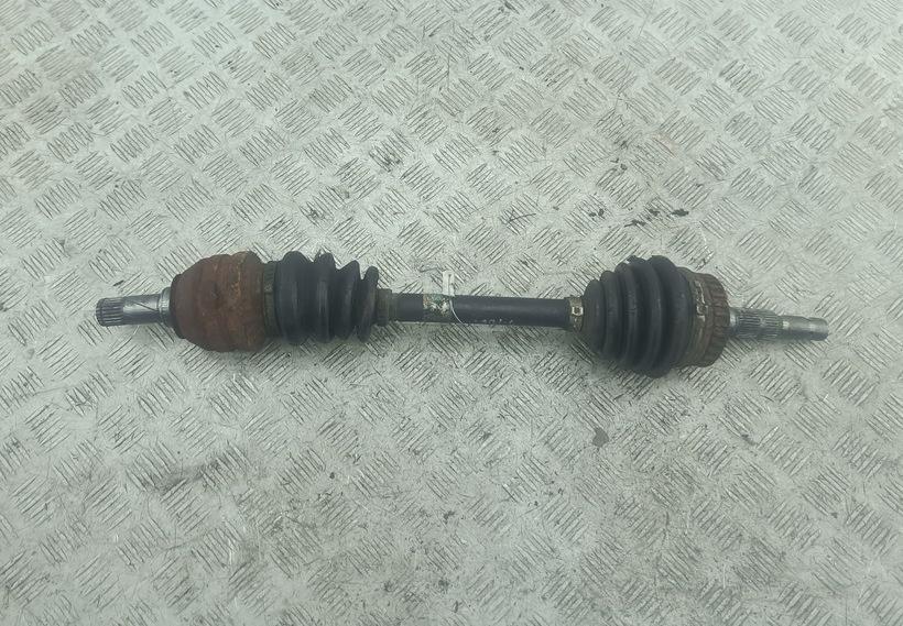полуось передняя левая (приводной вал, ШРУС) Opel Vectra B 1999, 1.6 л., бензин, АКПП, серый, седан