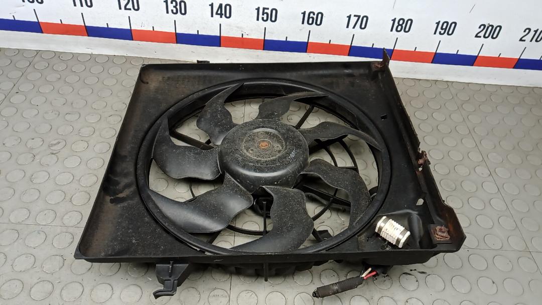 вентилятор радиатора Kia Ceed 1 поколение 2009, 1.6 л., дизель, МКПП, хетчбэк 5 дв., 253801H600 - фото №1