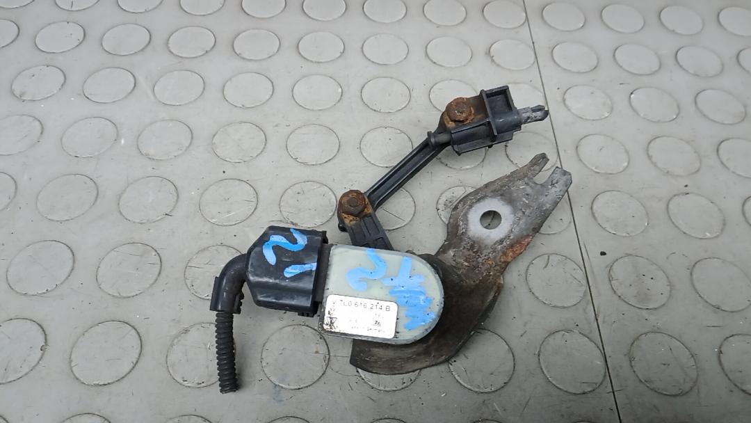датчик дорожного просвета Audi Q7 4L 2006, 3.0 л., D TDI, дизель, АКПП, внедорожник 5 дв., 7L0616214B - фото №1