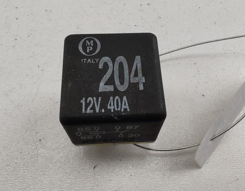 реле (прочие) Audi 80 B4 1992, 2.0 л., бензин, МКПП, серый, универсал, 431951253H