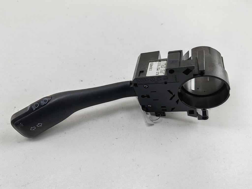 переключатель поворотов Audi A6 C5 1998, 2.4 л., бензин, МКПП, серый, седан, 8L0953513G