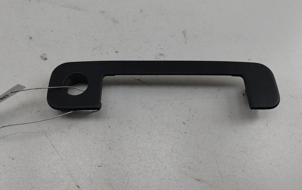 Накладка на ручку двери Audi A4 B5 1995, 1.8 л., бензин, АКПП, красный, седан, 893837240E