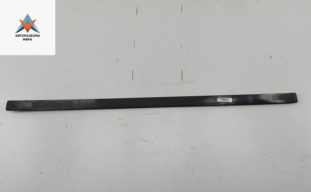 молдинг двери передней правой Ford Focus 2 поколение 2006, 1.6 л., i, бензин, МКПП, чёрный, хетчбэк 5 дв. - фото №1