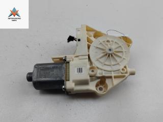 моторчик стеклоподъемника передний правый Ford Focus 2 поколение 2006, 1.6 л., i, бензин, МКПП, чёрный, хетчбэк 5 дв., 0130822216