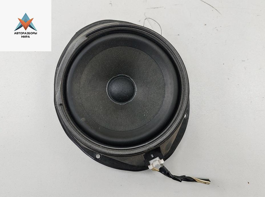 динамик двери Ford Focus 2 поколение 2006, 1.6 л., i, бензин, МКПП, чёрный, хетчбэк 5 дв., 3M5T18808AD - фото №1