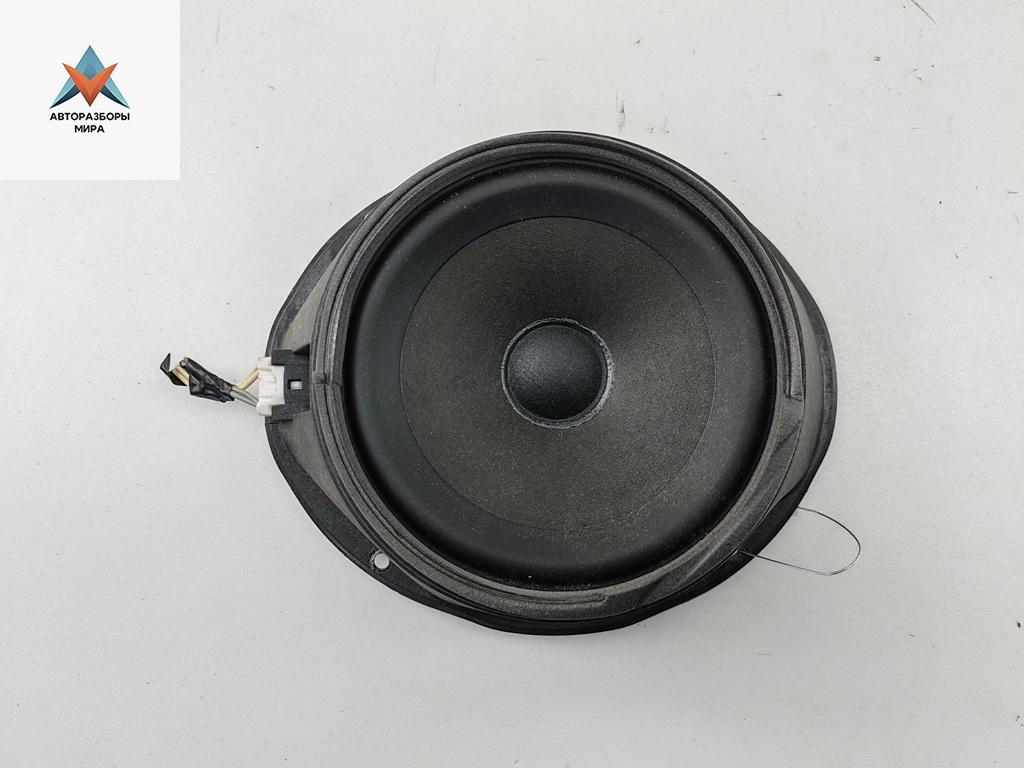динамик двери Ford Focus 2 поколение 2006, 1.6 л., i, бензин, МКПП, чёрный, хетчбэк 5 дв., 3M5T18808AD - фото №1