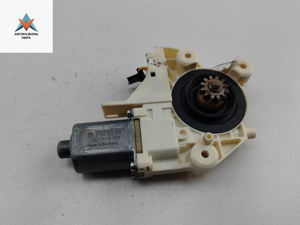 моторчик стеклоподъемника передний левый Ford Focus 2 поколение 2006, 1.6 л., i, МКПП, хетчбэк 5 дв., 4M5T14A389 - фото №1