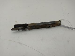 крепление ( кронштейн ) крыла Mercedes-Benz C W203 2001, универсал, 2038801214