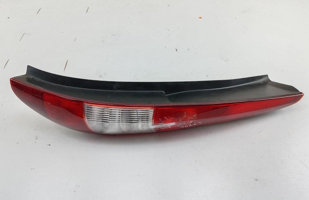 фонарь задний правый Ford Mondeo III 2003, 1.8 л., бензин, МКПП, красный, универсал, 1S7113404C
