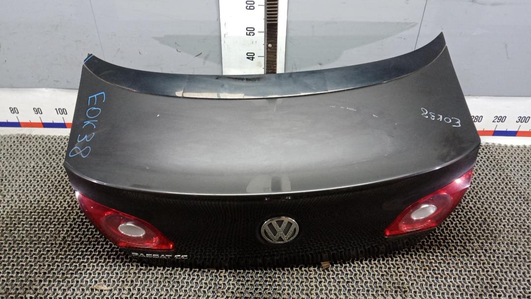 крышка багажника Volkswagen Passat CC 1 поколение 2010, 2.0 л., дизель, МКПП, седан, 3C8827025C - фото №1