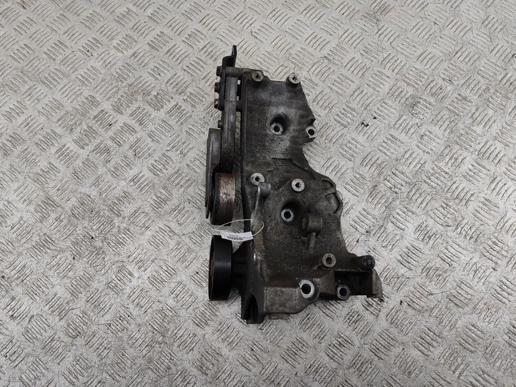 кронштейн генератора Audi A6 C6 2007, 2.0 л., TFSI, бензин, МКПП, чёрный, седан, 06D903143D