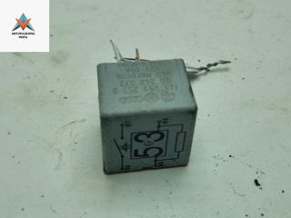 реле (прочие) Volkswagen Touran 1 поколение [рестайлинг] 2006, 1.4 л., бензин, МКПП, чёрный, минивэн, 141951253B