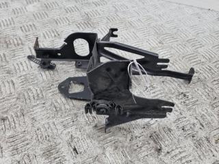 кронштейн (крепление) Volkswagen Passat B5 1999, 1.9 л., дизель, МКПП, серый, универсал, 8E0614119