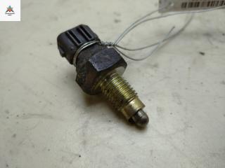 Датчик включения заднего хода (лягушка) Volkswagen Transporter T4 1995, 2.4 л., дизель, МКПП, белый, микроавтобус