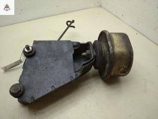 подушка крепления КПП Volkswagen Transporter T4 1995, 2.4 л., дизель, МКПП, белый, микроавтобус, 701199201H