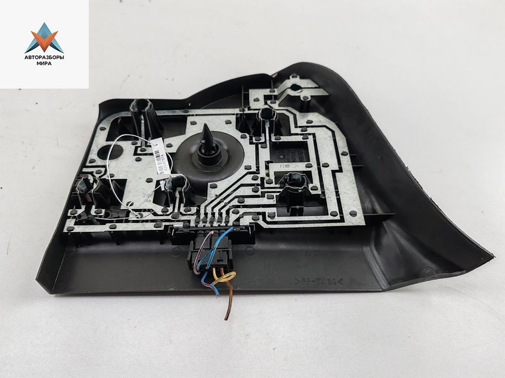 панель заднего левого фонаря BMW 3 серия E36 1994, 1.8 л., бензин, МКПП, чёрный, хетчбэк 3 дв., 8357871 - фото №1